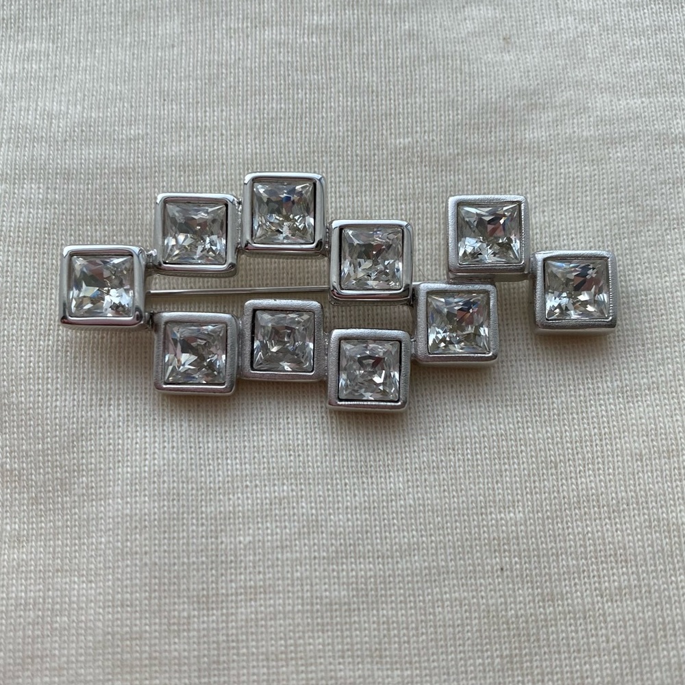 Vintage 90s Swan Signed Swarovski Princess Cut Art Deco Style Crystal Broach